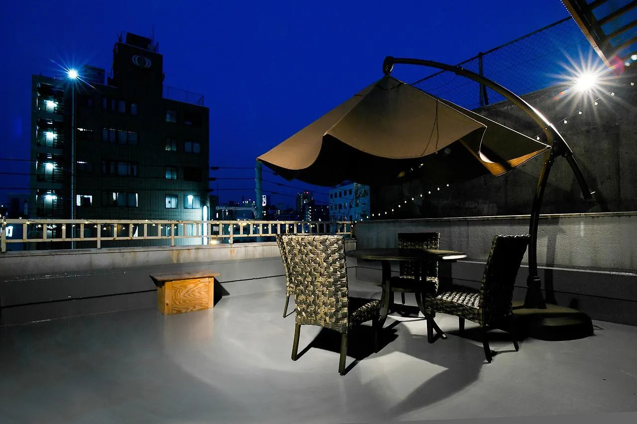 Hostel New World Inn Osaka
