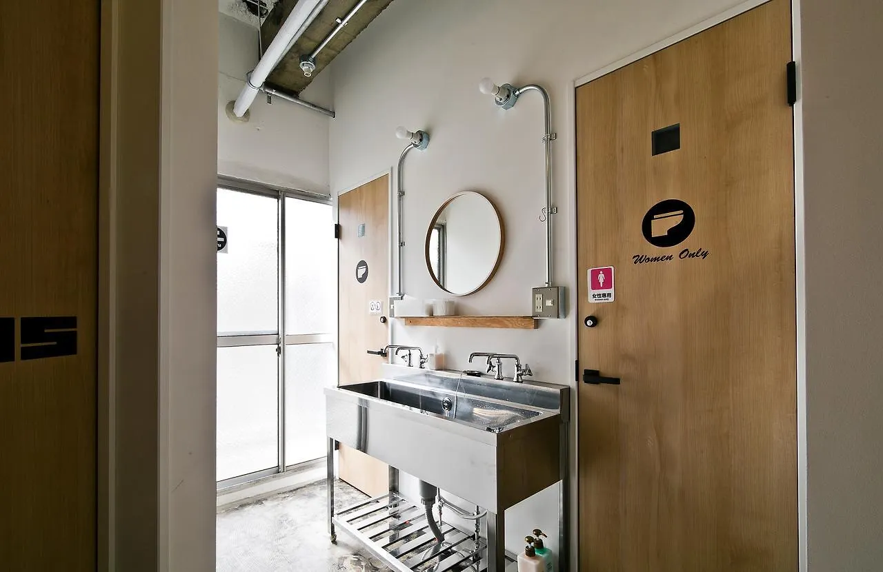 New World Inn Osaka Hostel